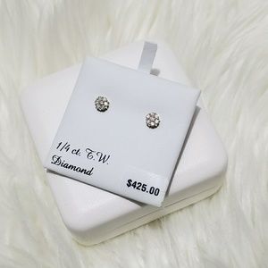 🔥SALE🔥 💎1/4 carat diamond cluster earrings💎